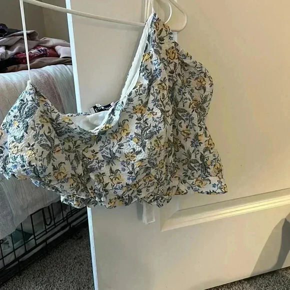 One shoulder top - Picture 2 of 3